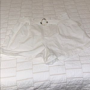 PACSUN LA HEARTS CREAMY WHITE SHORTS